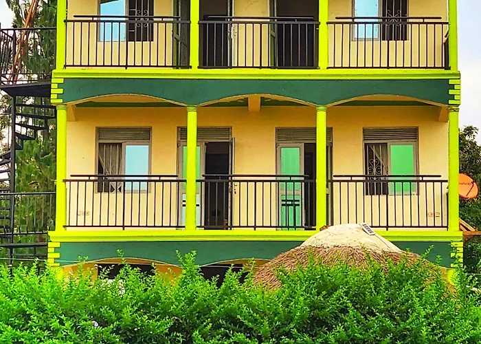 Lights Of Kazinga Orphanage And Homestay